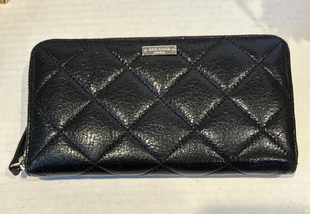 Kate Spade Gold Coast Nisha Wallet Black Diamond Quilted Leather Lightly Used